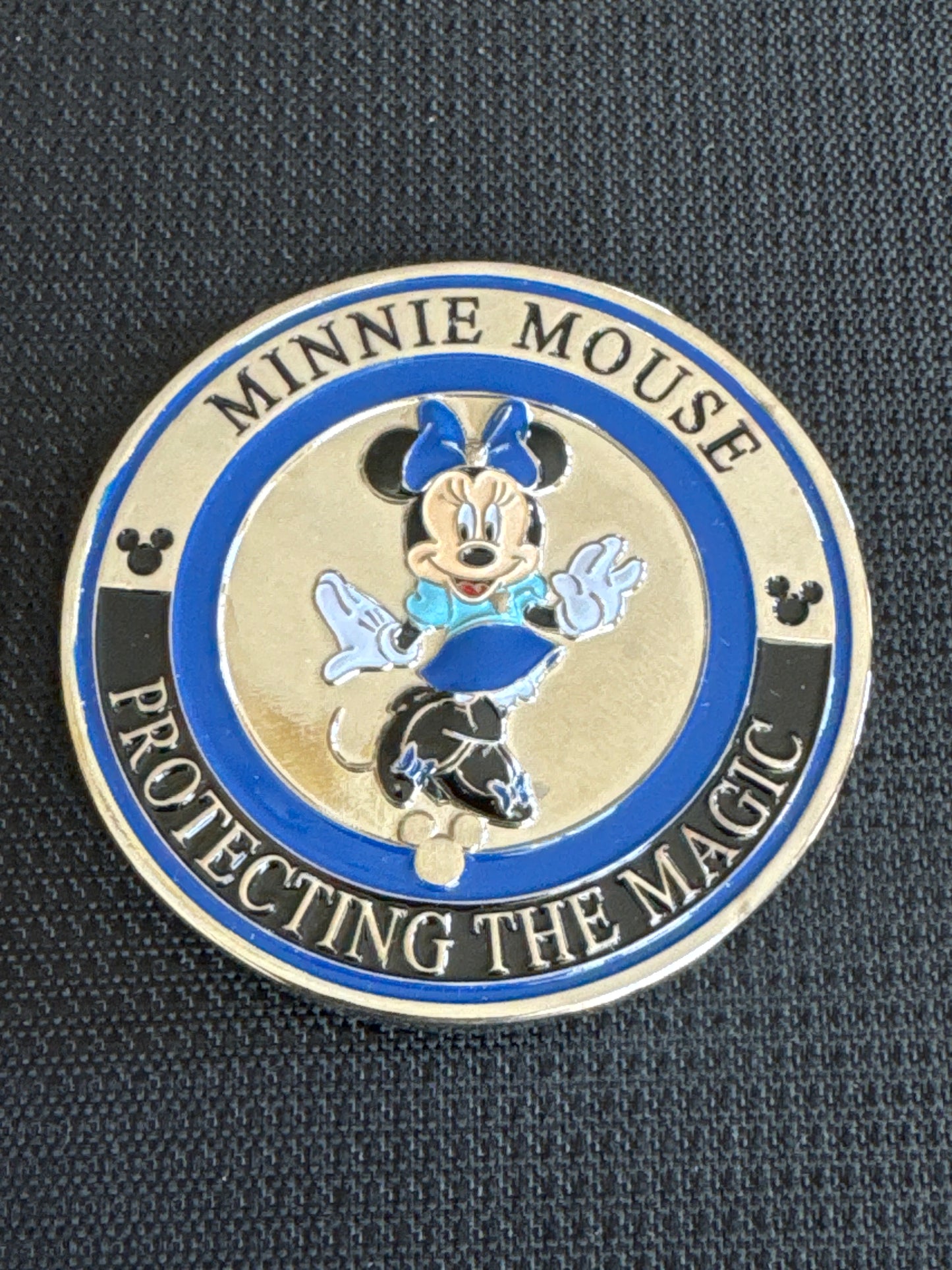 Disney Security Minnie Mouse